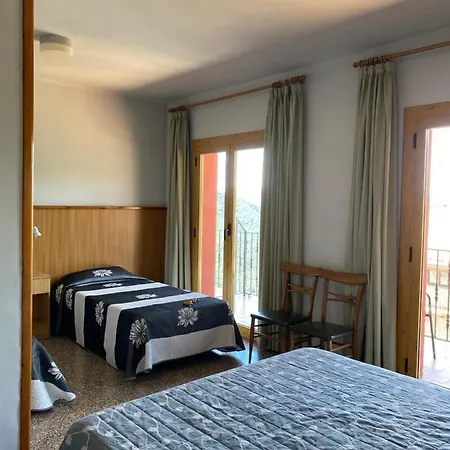 Pensión Alt Llobregat Castellar De N'Hug